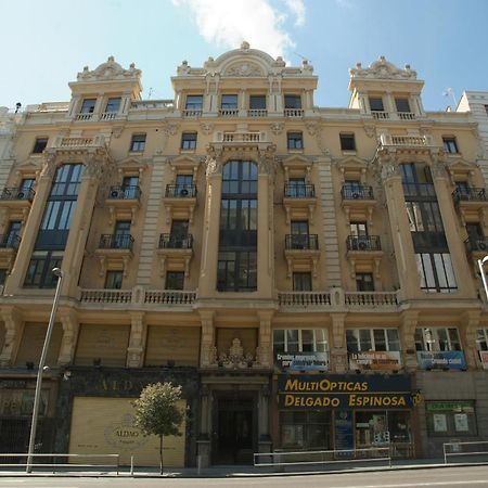 Hostal La Selecta Madrid Exterior photo